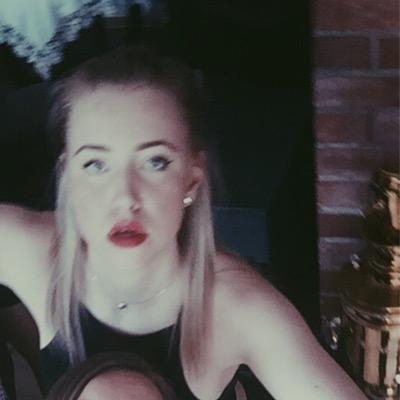 reginedb's profile picture. 