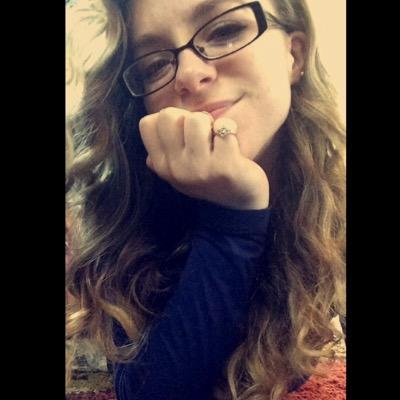 Queeen_dee_'s profile picture. 