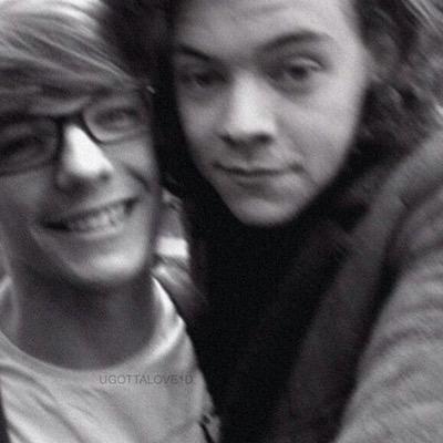 i'm not a larrie but i religiously read larry fics somehow