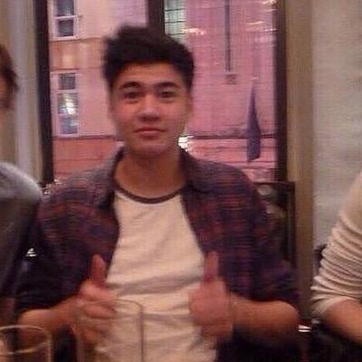 don't follow this account follow @hemmoftboca instead, i follow back. ily and i hope your sunshine follows you