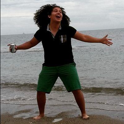 alexoropeza3's profile picture. la vida es una montaña rusa,sube y baja, pero al final es diversion !