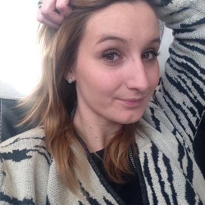 adele_etienne's profile picture. 