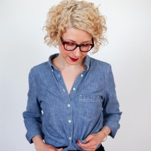 Nurse. Model. Lover of thrifted and vintage style. Pass the watermelon, please.