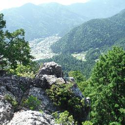 京都工芸繊維大学のワンダーフォーゲル部です! 近畿圏の山を中心に、月に数回のペースで登山などの活動をしています。 去年は富士山も登りました!🗻 通年で入部を受付中!DMでお気軽にご連絡ください!