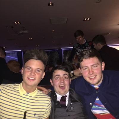 davidsim22's profile picture. 