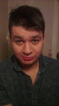 Kyle Joshua Douglas 20 yo from manchester england follow back %100 trust that