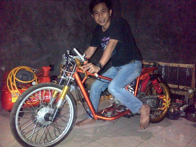 uriesekarepe's profile picture. Saya itu orang'y cuek,baik hati N tdak sombonk,pa lgi da kenal...asyick Looo