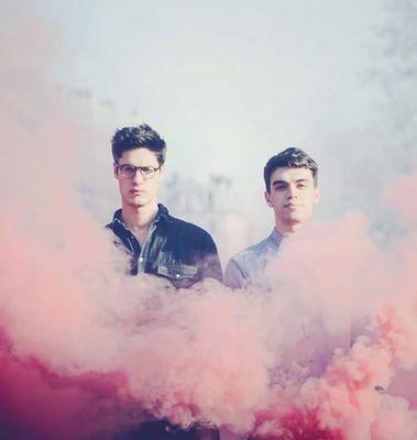 SajeParis's profile picture. French duo from Paris.