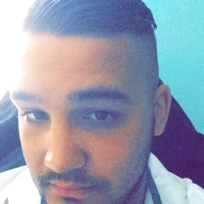 Ex Joueur compétitif sur call of duty et ancien joueur titanfall sur XBOX ONE