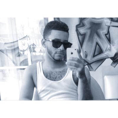 soyversatil08's profile picture. ~{I L♥ve miusic}... Mi apariencia engaña, simpatikisimo y positivo en superacion \\mi destino la meta//