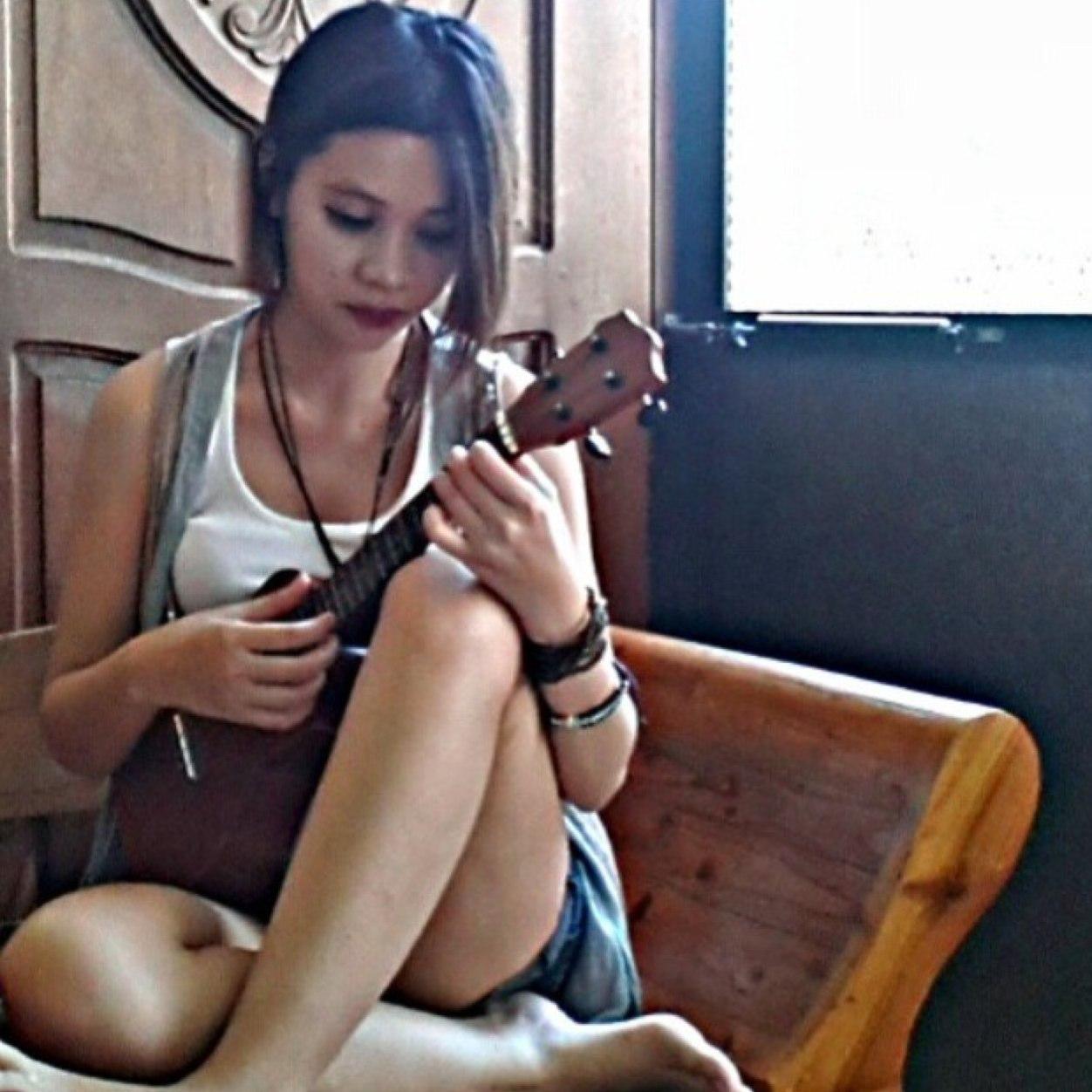 Cosplayer. Blogger. Author of The Poison Project. Amigurumist. Cook. Baker. musician.