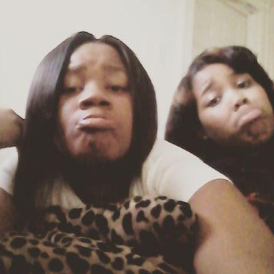 Lady_risktakers's profile picture. 