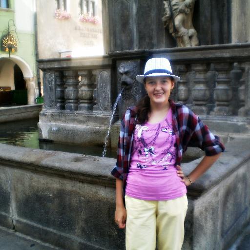  When live gives you a hundred reasons to cry , show life that you have a thousand reasons to smile. ♥