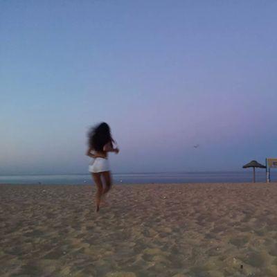 catchingryee_'s profile picture. Até hoje fui sempre futuro.