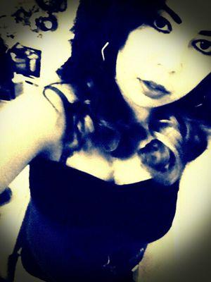 my name is aricka I'm 21im from California but I lived in Tennessee for five an now moved to Missouri and I like it but I miss my family a lot