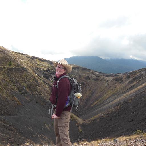 Volcanologist with field duck. Assist. Prof. University of Missouri Kansas City (tweets are my own). Blogs at https://t.co/dnSIBRgfUa
 she/her