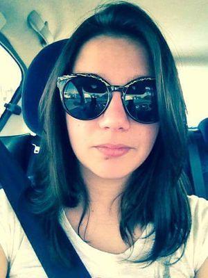 32f6047ed5be41f's profile picture. 