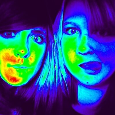 Profile Picture of Diana & Mandy Muse (@2runwitscissors) on Twitter