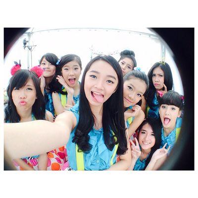 Hello! Welcome to my fanbase! Always update about Teenebelle. Let's join with us! We need 7 member.Tidak open follback dulu :))
