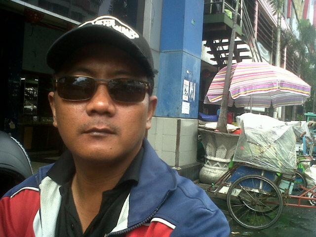 edy_sugiantoro's profile picture. Suka Ɣªήğ sllu terbaru