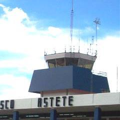 Fotos e información del Aeropuerto Internacional Teniente Alejandro Velasco Astete de Cusco (CUZ-SPZO). 2.890.000 pasajeros movilizados apróx., en 2015.