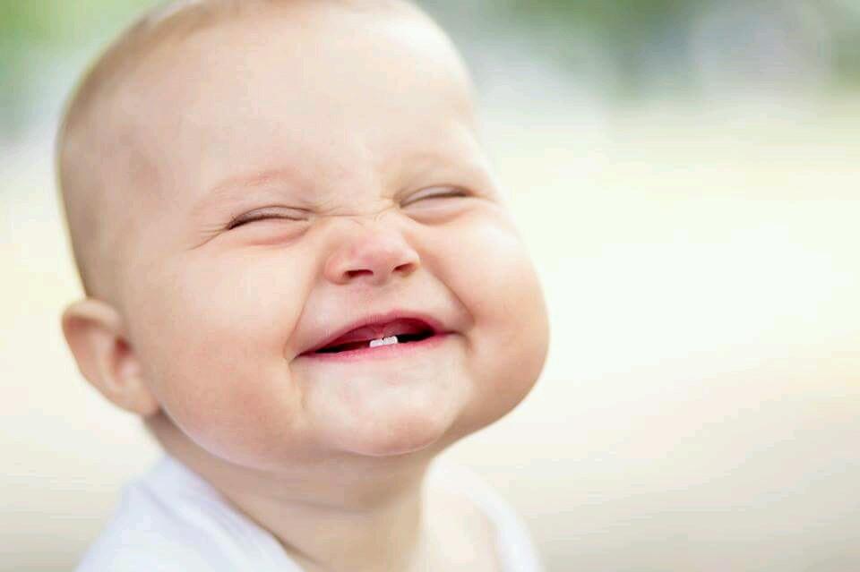2ola gam3a.. 189 Sana B.D: 9/5/1996.. Muslima.. Egypt.. Msh b7b 7d ytklm m3aya fl syasa ..Kfaya kda
