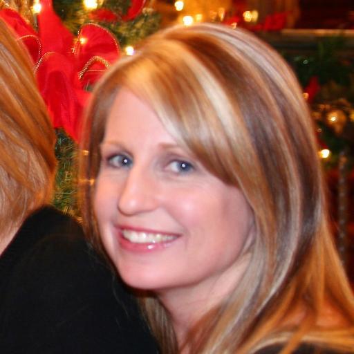 EllyKarle's profile picture. 