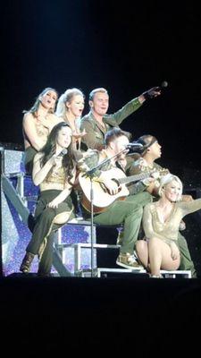 Scluboficial's profile picture. Fan club dedicated to my heroes S-Club 7 ♡♡ and followed by members @realtinab1 @HannahSpearr1tt♡ @joomeara http://t.co/T7lvjL663O…