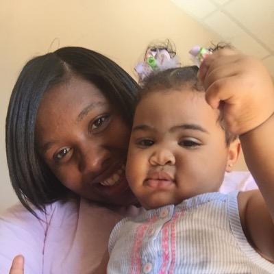 •25 •pretty •love marilyn monroe •mother to Karlee •ii am who ii am •ii am the leader •you follow me •i'll follow back! IG Prettyleshea_90