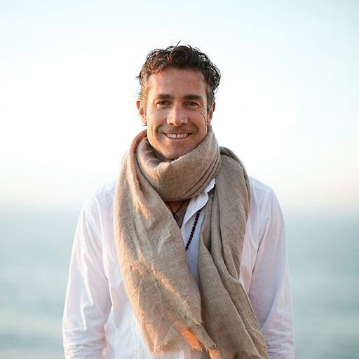 Inspiring 1 billion people to meditate daily. Get your three free videos that will lead to a calm successful life at http://t.co/cjLmraoSjw.