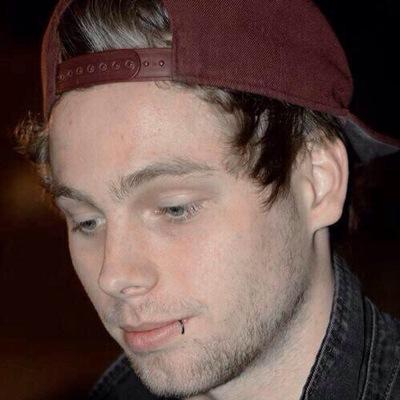 lukesdiimpless's profile picture. @irwinsgibbon