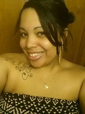 Tiara 21yrs young 3 babies have my  just wanna live drama free and happily✌ married to the