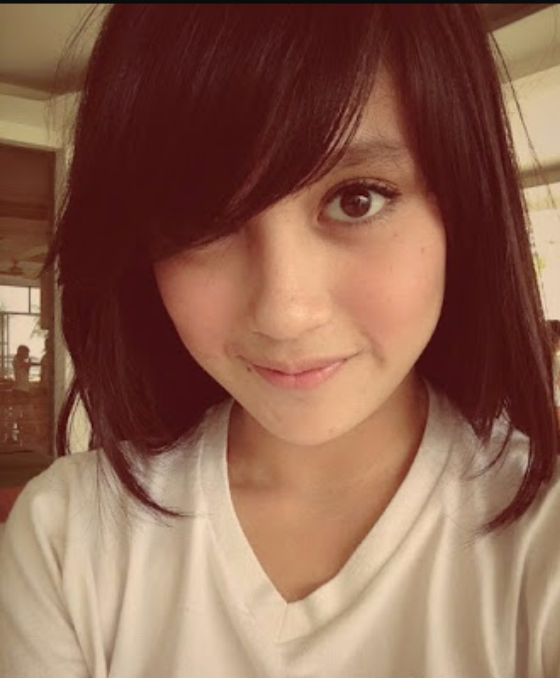 cantik... itu pasti. penasaran kan???