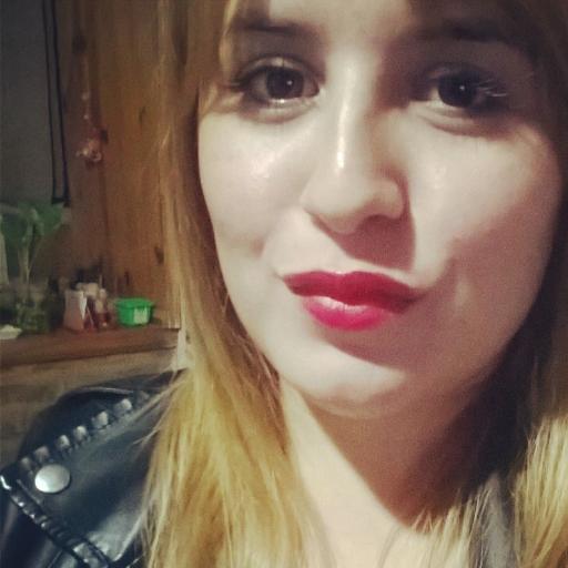 KarenPasquini's profile picture. A pesar del tiempo nos seguimos confundiendo .