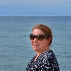Manager of 3 holiday cottages in the beautiful Scottish Highlands. Mum to 3. Loves travelling, running & cake.