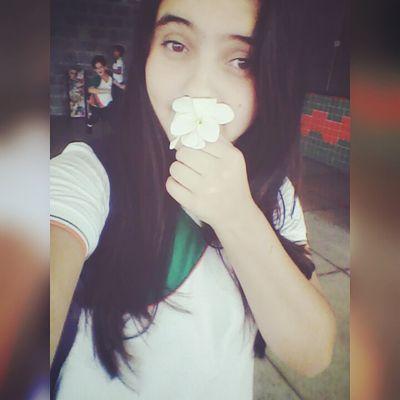 '' Respire fundo e olhe para trás. Repare bem no que vê. Não eram imperfeições. Eram asas. Agora, você não é mais casulo. Você é uma borboleta. Voe!