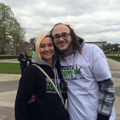 kaylee_schmidt9's profile picture. 19, mommy life, Alec's girl @AlecJacobus, MN LEGALIZ-ING IT