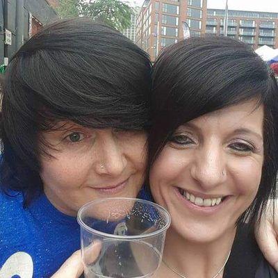 Sassy_Lassi's profile picture. Sassily stumbling thru life. Lover of words, tunes & beautiful things. Mostly a sarcastic geek, who does things for a bit, gets bored and then does summat else!