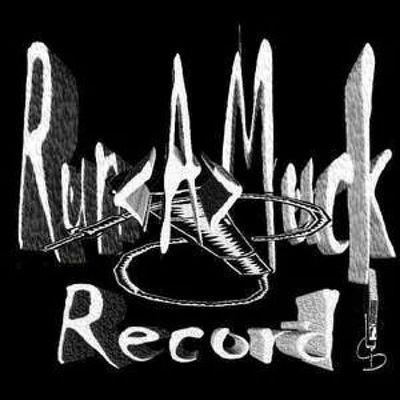 Big Jip CEO / producer at Run AMuck Records LLC challenges himself to create music, beats and videos from a smart phone! Check out artist, beats and writers now