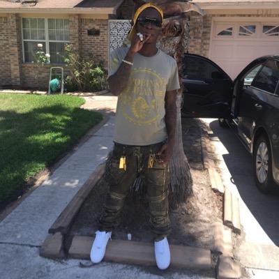 Making Money Is Me!! I Love To Hustle Dats My Gift In Life