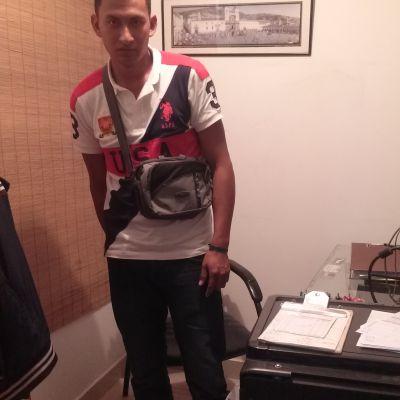 RidrGuzma's profile picture. 