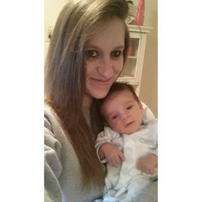 Hey, I'm Amber. I'm 20 years young, mommy to a handsome little man