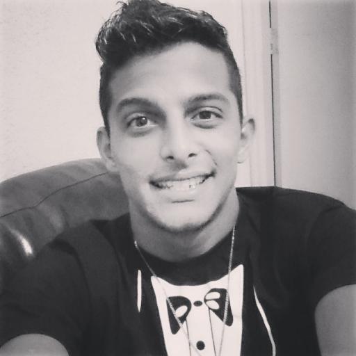 Escrevo aqui no presente para que no futuro
seus olhos possam lembrar de mim, assim quando sua mente me esquecer...