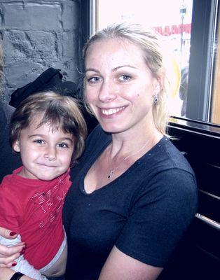 pinkolapa77's profile picture. 🗺Save our soul.☮️Peace and Love. 🎶Neoclubber🇷🇺, 🍇La Petite Ferme🍇in Franschhoek🇿🇦 and  maman d'un étudiant en tennis🎾❤️