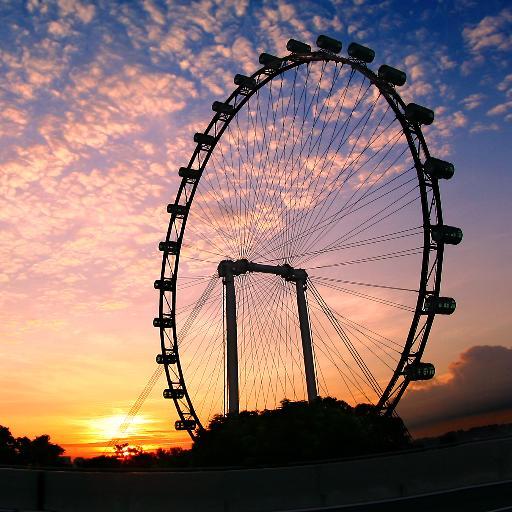 A masterpiece of urban architecture, Singapore Flyer is the largest observation wheel in Asia. #singaporeflyer
