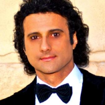 INGVAR is a classically trained singer-tenor who takes popular songs to a new dimension as he combines the art of classical, broadway and popular singing.