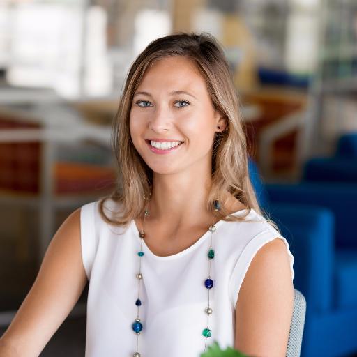 chloesagun's profile picture. Generate Leads on LinkedIn