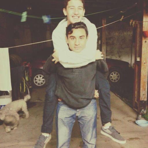 piojo_matias's profile picture. Y si para nuestro amor no encuentro un buen adjetivo, es por que te amo mucho, mucho mas del te amo que te digo