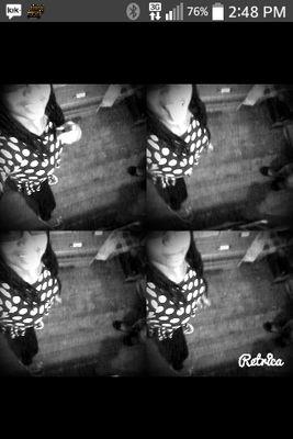 10/15/98 live in Reaford✌ kik me at ethreba98... love True Blood and Twilight favorite movies in the world i seen all the episodes of both movies