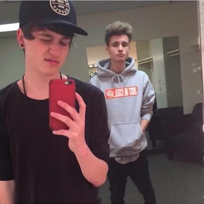 temptingcrawf's profile picture. my life without crawford is like trying to convince my mom to buy me food: pointless